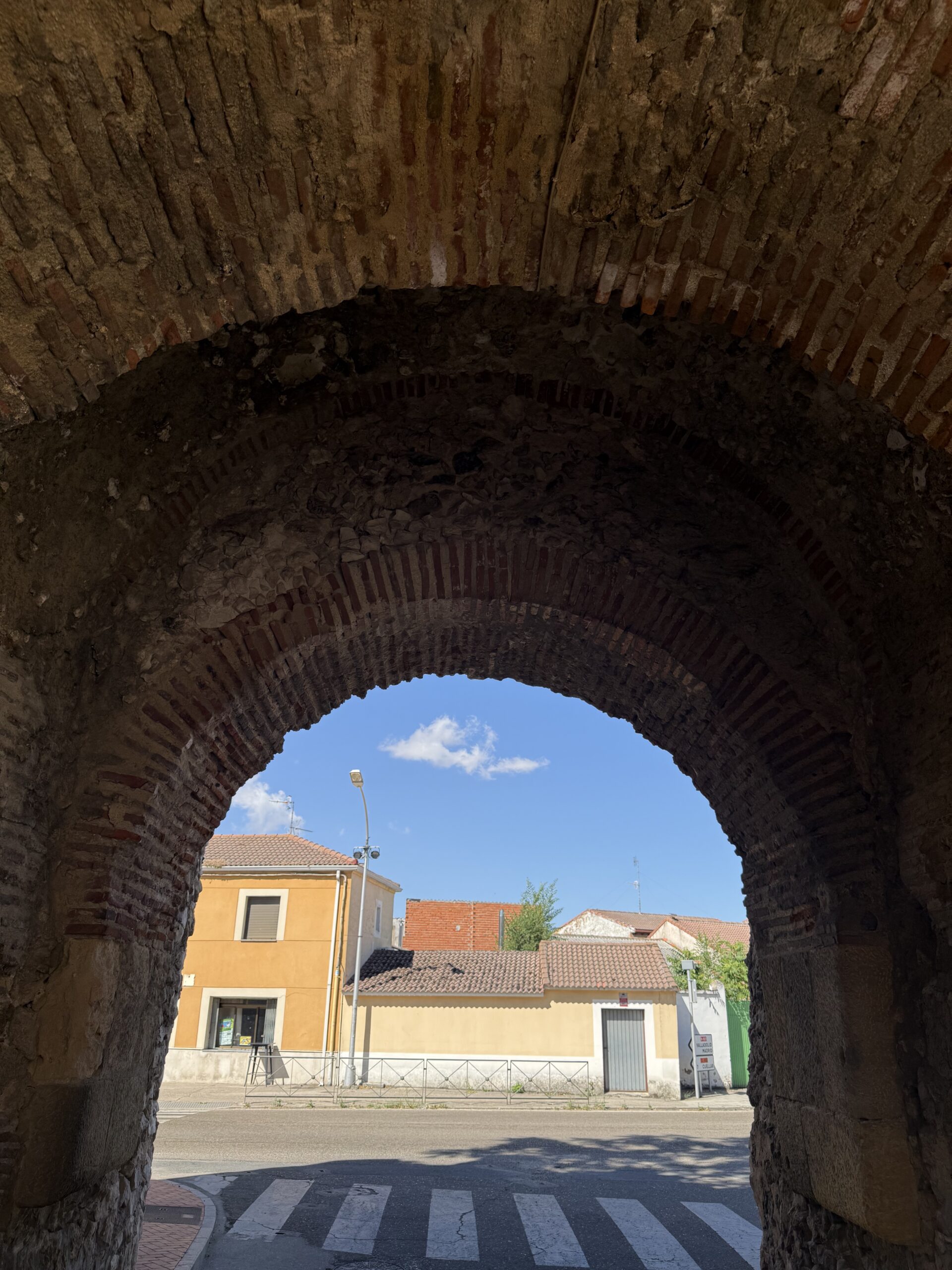 Forografia del arco de la villa, uno de los arcos de Olmedo