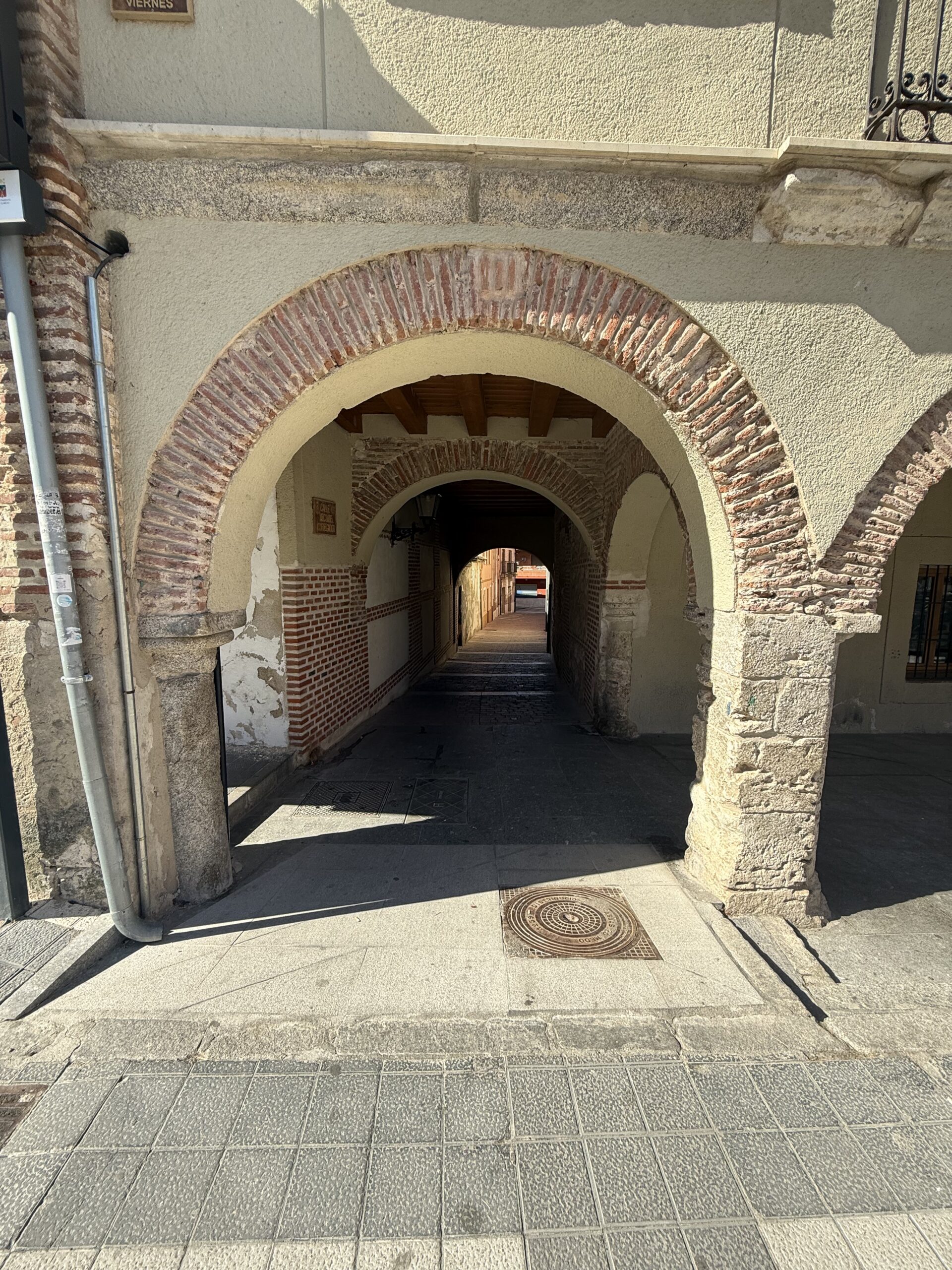 Arco en la casa de la villa