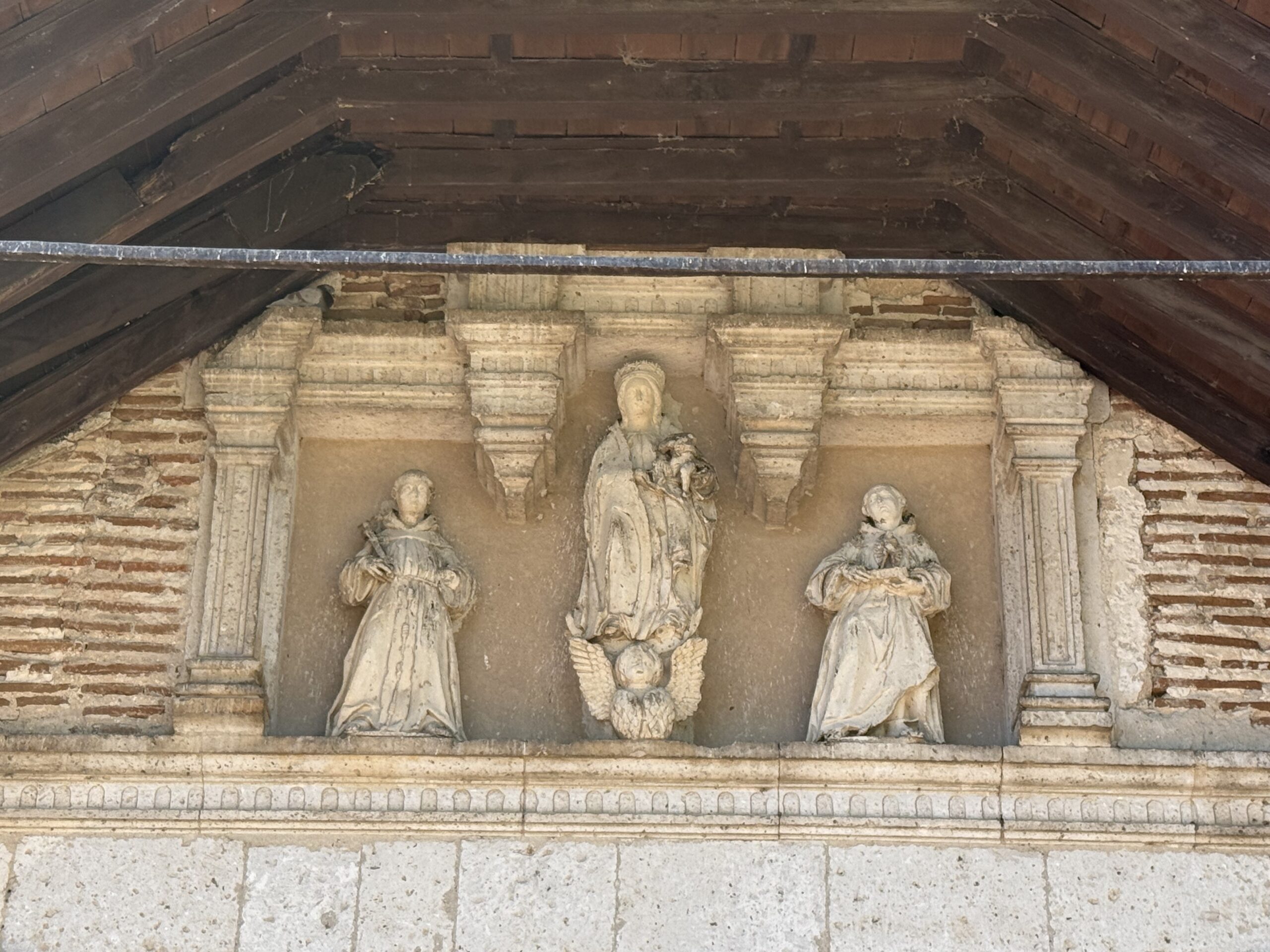 Figuras de la entrada