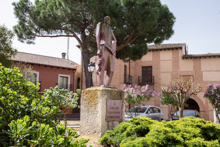 Monumento caballero de Olmedo