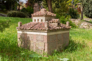Imagen de la replica de un palomar, una de las replicas del parque temático Mudéjar en la villa de Olmedo