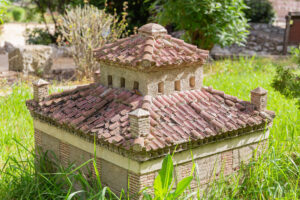 Imagen de la replica de un palomar, una de las replicas del parque temático Mudéjar en la villa de Olmedo