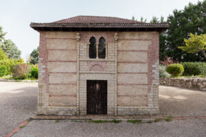 Imagen de la replica del palacio de Pedro I, una de las replicas del parque temático Mudéjar en la villa de Olmedo