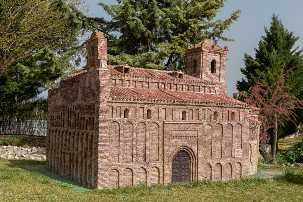 Replica Iglesia San Juan Bautista