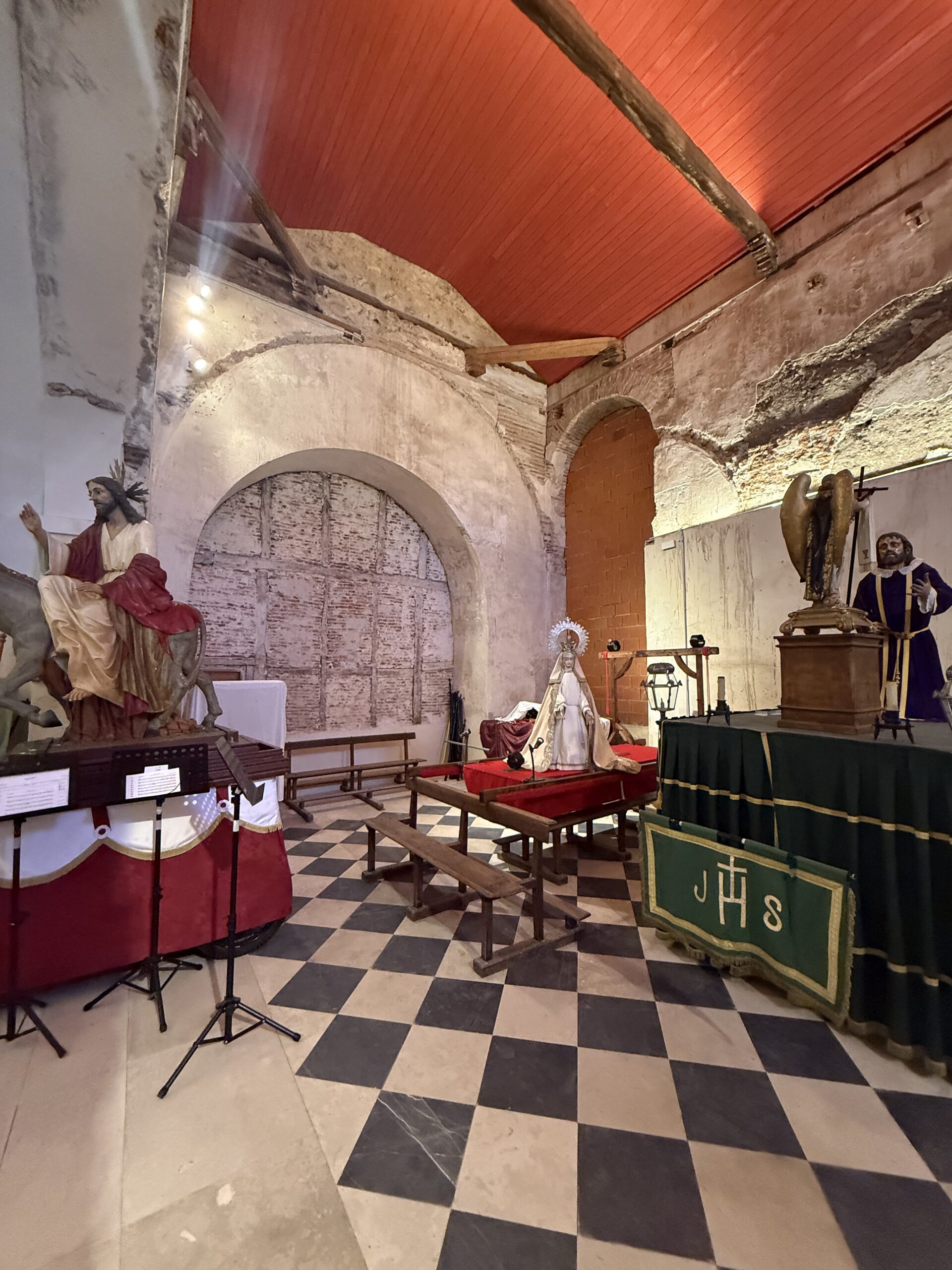 Pasos semana santa en San Juan