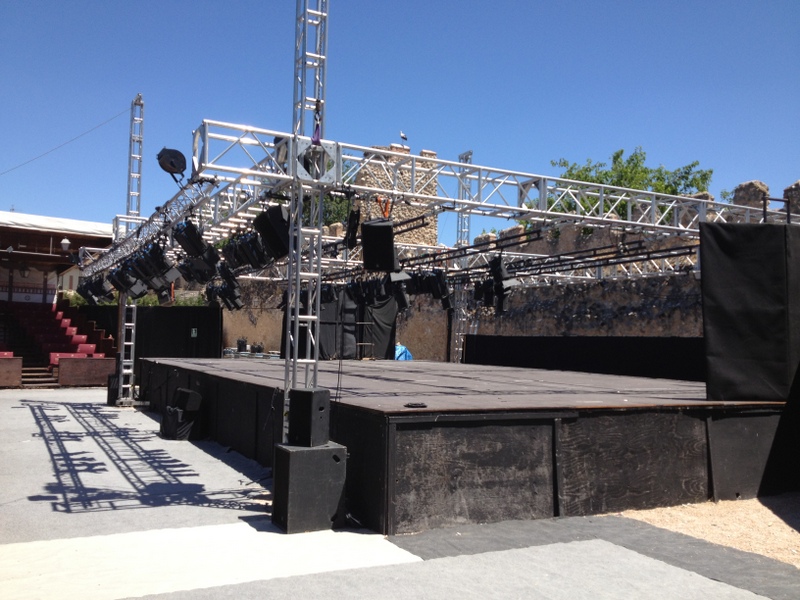 Imagen del escenario de la corralada de comedias de Olmedo
