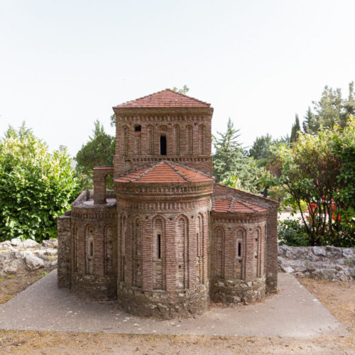 Replica la Lugareja