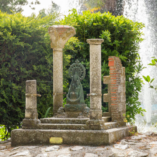 Replica monumento a la Soterraña